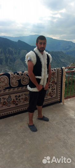 Тулупы Жилетки безрукавки овчина натульраный