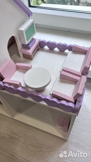 Домик кукольный