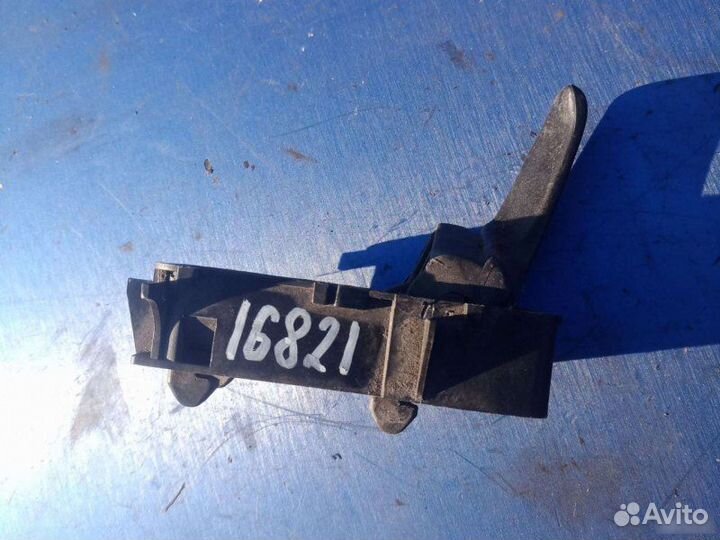 Ручка двери левая Volkswagen Passat B3 седан 2.0