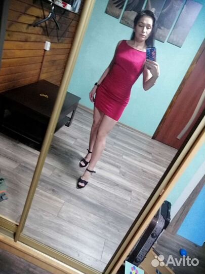 Коктейльное платье 42