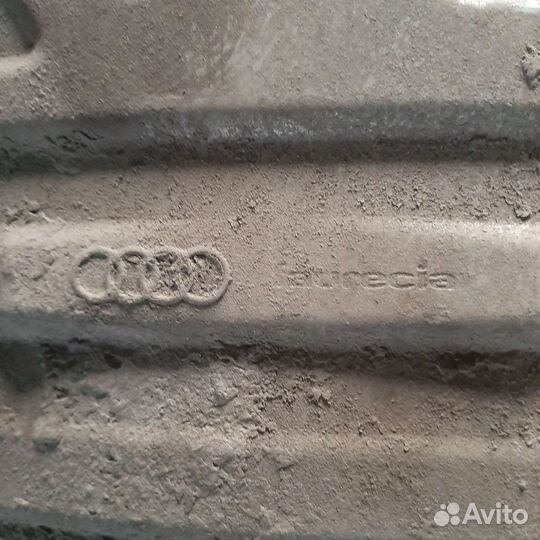 Банка глушителя Faurecia от Audi