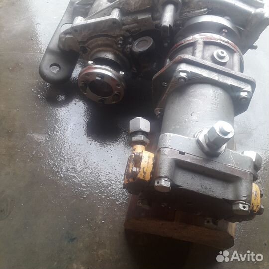 Продам раздатку бтр-70