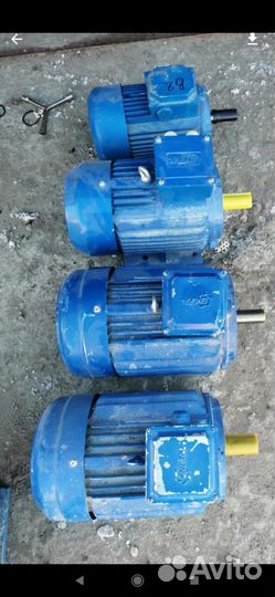 Электродвигателя со шкивами