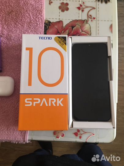 TECNO Spark 10, 8/128 ГБ