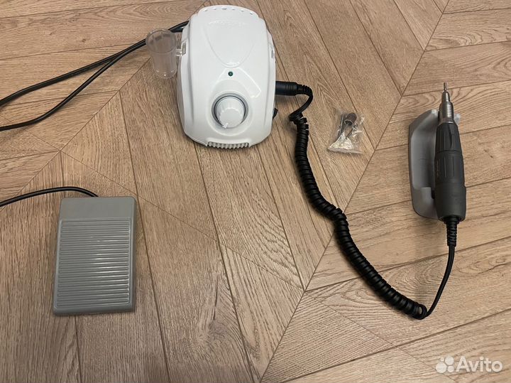 Аппарат для маникюра и педикюра фирмы Marathon