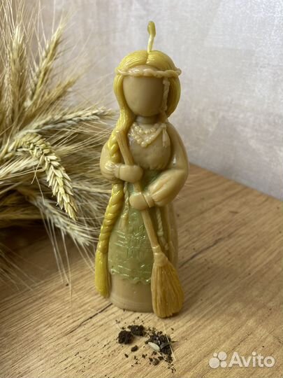 Свеча Берегиня дома