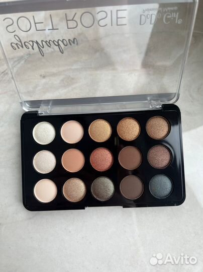 Тени для век