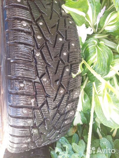 Зимняя резина 4шт с дисками 205/60 R16+гайки