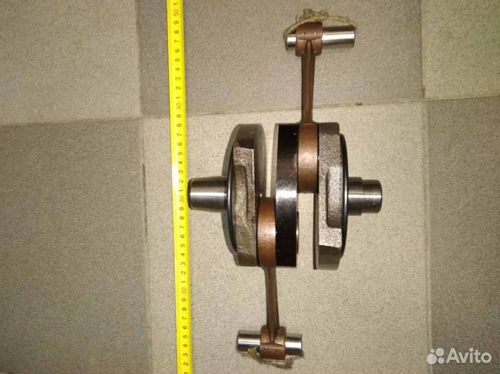 Коленвал на мотоцикл Урал (с пальцем, Р.)