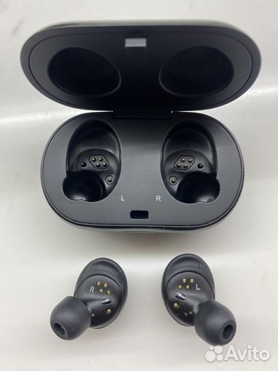 Sumsung Gear IconX (2018)