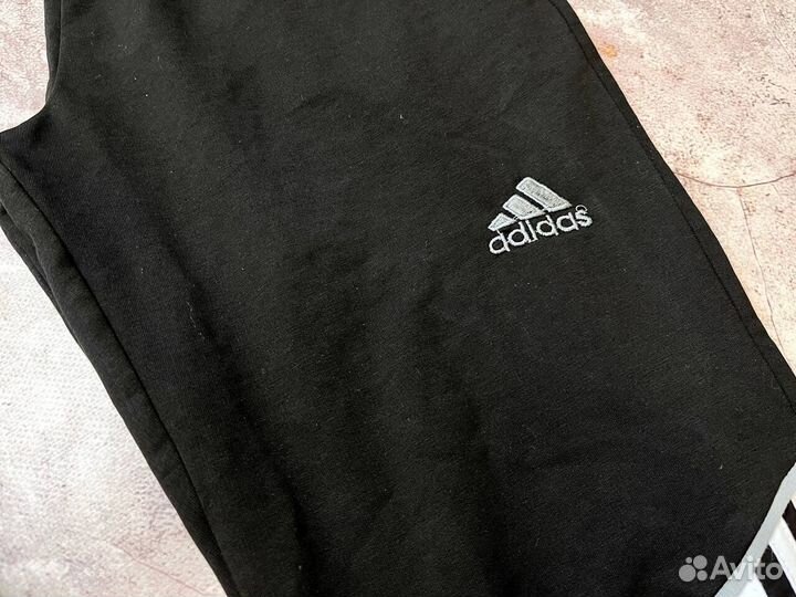 Спортивные костюмы Adidas