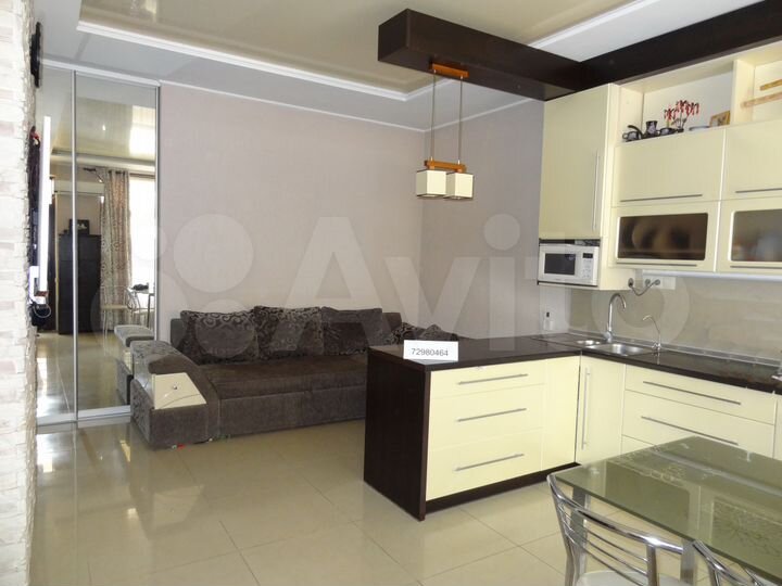 2-к. квартира, 68 м², 1/3 эт.