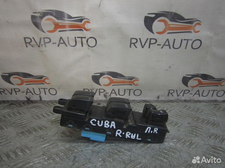 Блок управления стеклоподьемниками Nissan Cube Z10