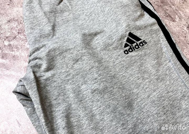 Спортивные костюмы Adidas стильные