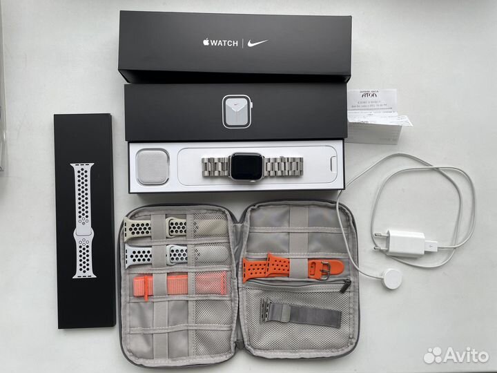 Apple Watch 5 44 mm Nike