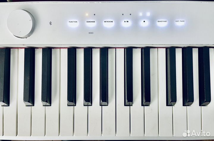 Цифровое пианино casio privia PX-s1000 WE
