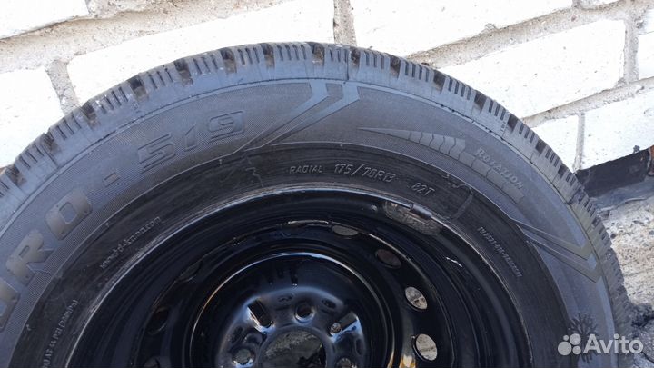 Продам зимнюю резину r13 4х98