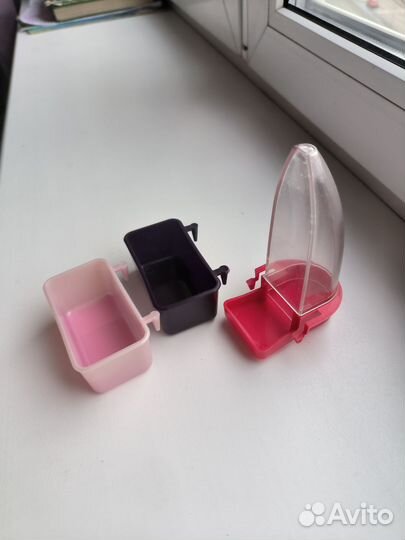 Купалка, поилка и кормушка для птиц