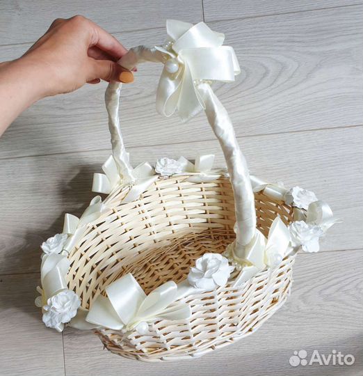 Свадебная корзинка для лепестков