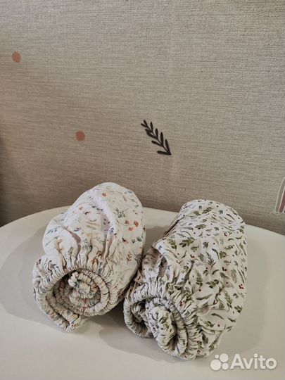 Простынь на резинке на детскую круглую кровать