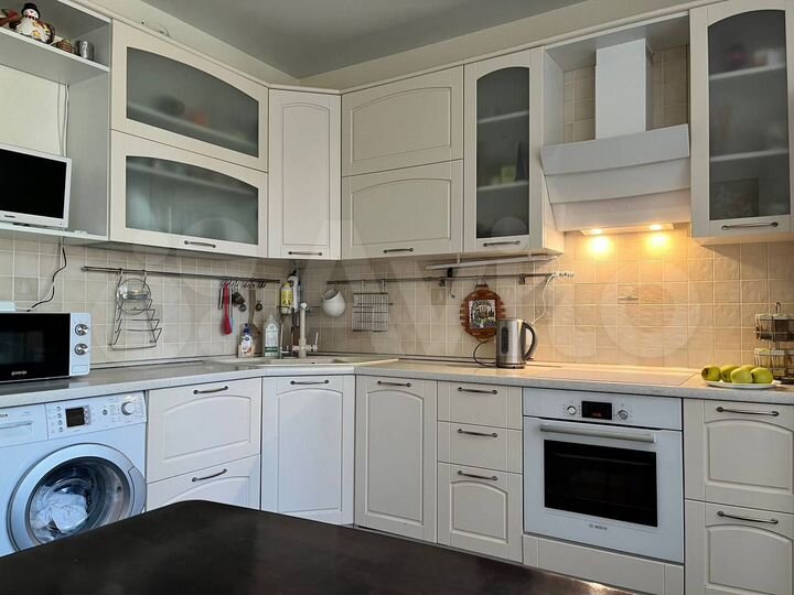 2-к. квартира, 69 м², 2/10 эт.