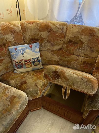 Угловой диван