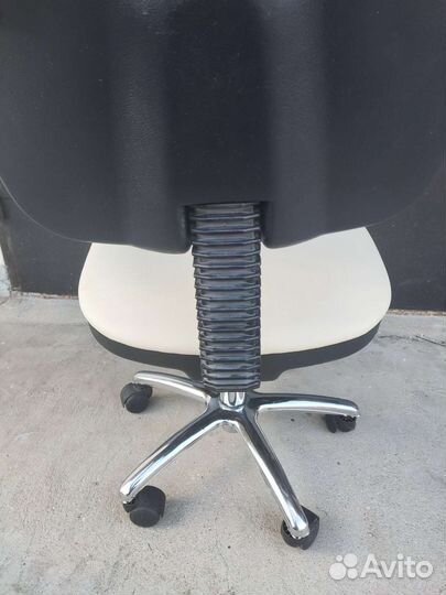 Кресло офисное