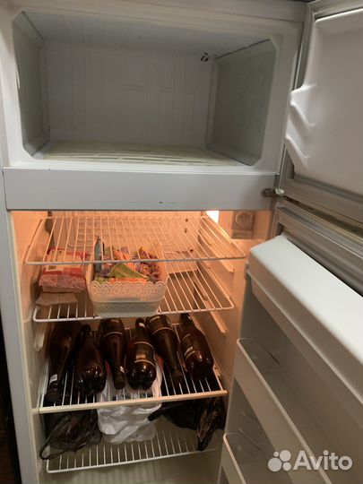 Холодильник бу рабочий