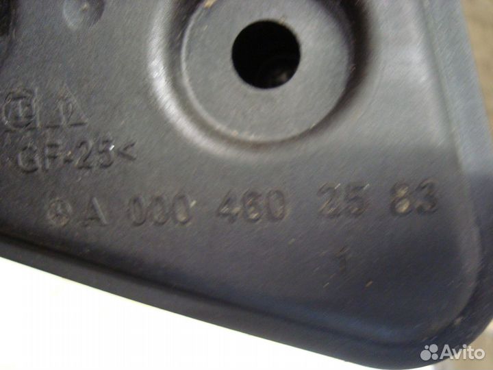 Бачок насоса гидроусилителя руля W251 M272 A000460