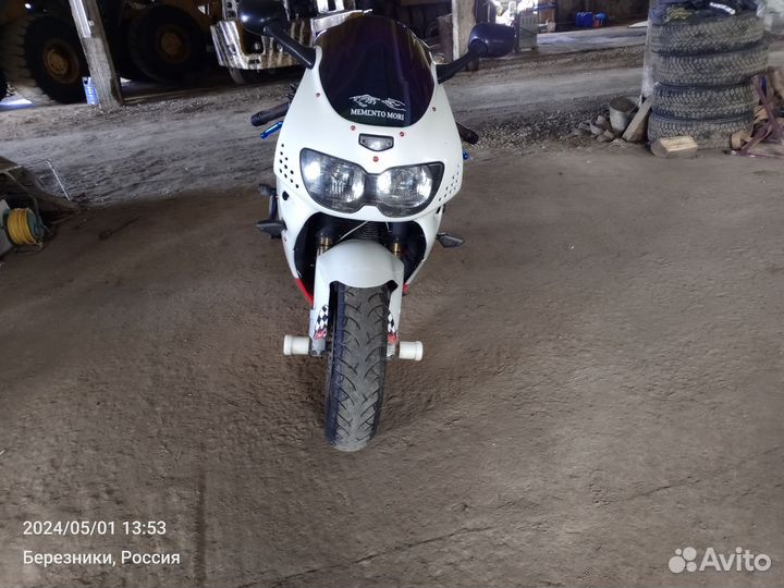 Продам Хонду сбр900рр