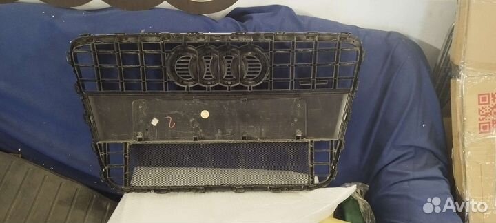 Решетка радиатора audi q7