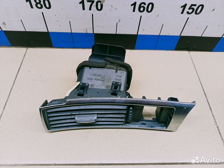 Дефлектор воздушный A6 C6,4F 2005-2011