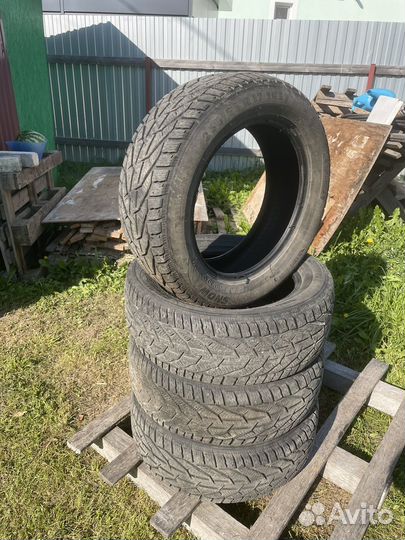 Kormoran Snow 235/55 R17 103V