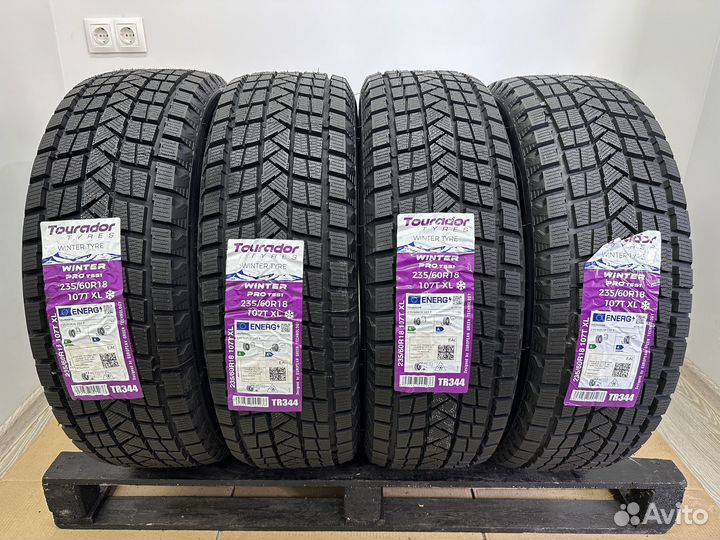 Tourador Winter Pro TSS1 235/60 R18 107U
