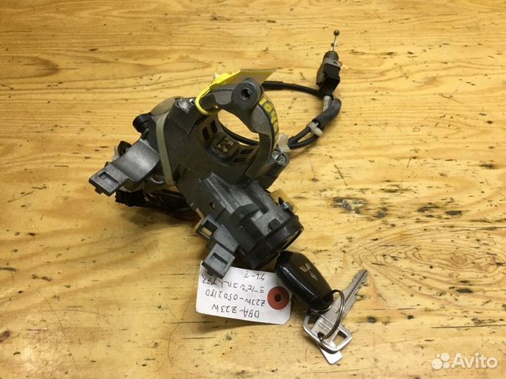 Замок зажигания Mitsubishi Colt Plus Z23W 4A91