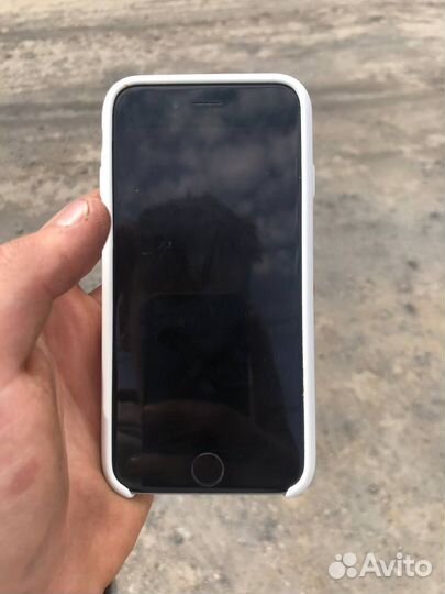 iPhone 6S, 64 ГБ