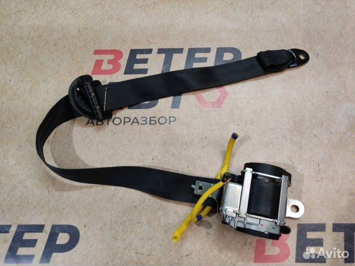 Ремень безопасности передний правый Kia Ceed 1