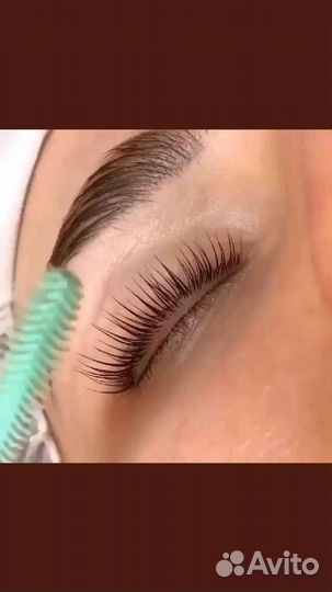 Ресницы и брови