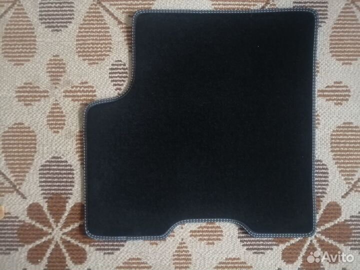 Новые текстильные ковры салона Renault Arkana