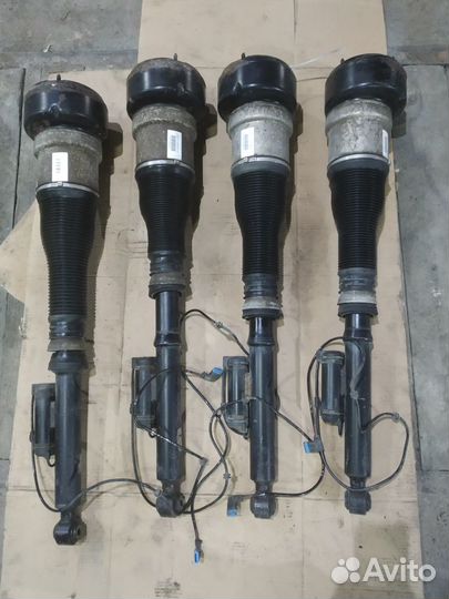 Задний амортизатор W221