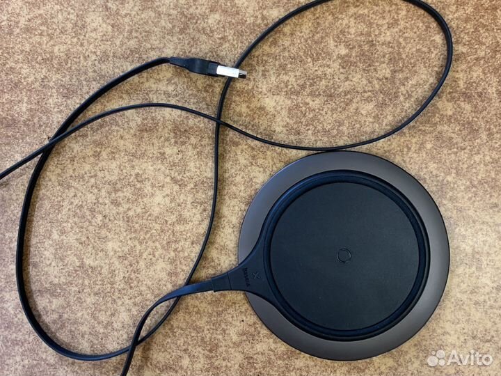 Беспроводная зарядка baseus