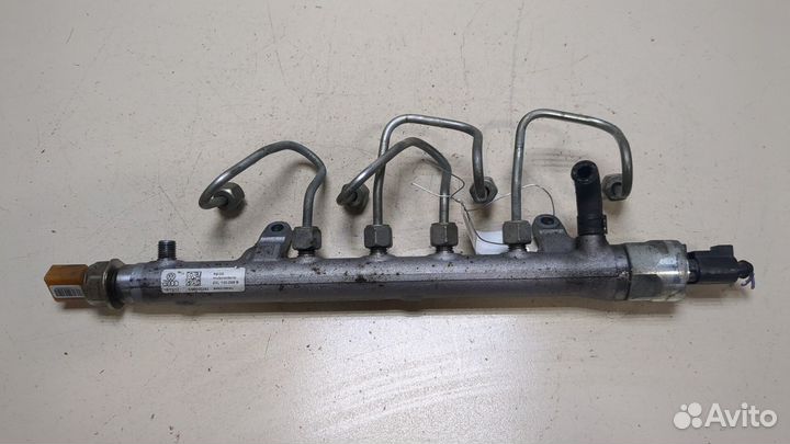 Рампа топливная Skoda Fabia, 2013