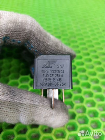 Реле Land Rover Range Rover Sport L320 276DT 2008