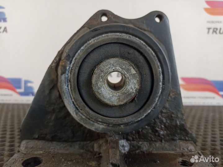 Кронштейн торсиона кабины правый