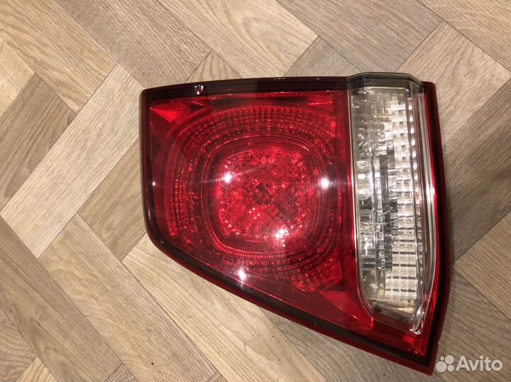 Задние фонари toyota Land Cruiser 200 LC200 07-12г