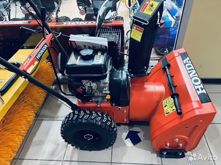 Снегоуборщик Honda HSS GX270 9HP