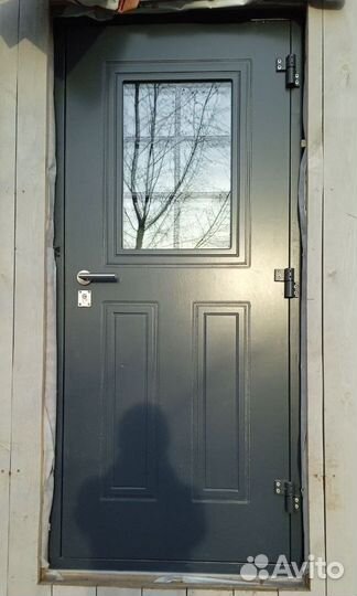 Дверь входная из дерева от производителя.см33
