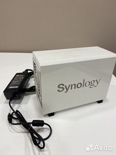 Сетевое хранилище Synology DiskStation DS212j