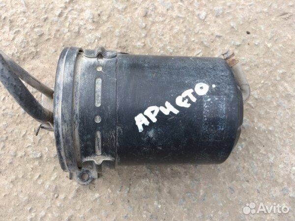 Абсорбер (фильтр угольный) Toyota Aristo JZS147