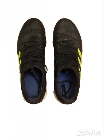 Футбольные бутсы adidas Шиповки